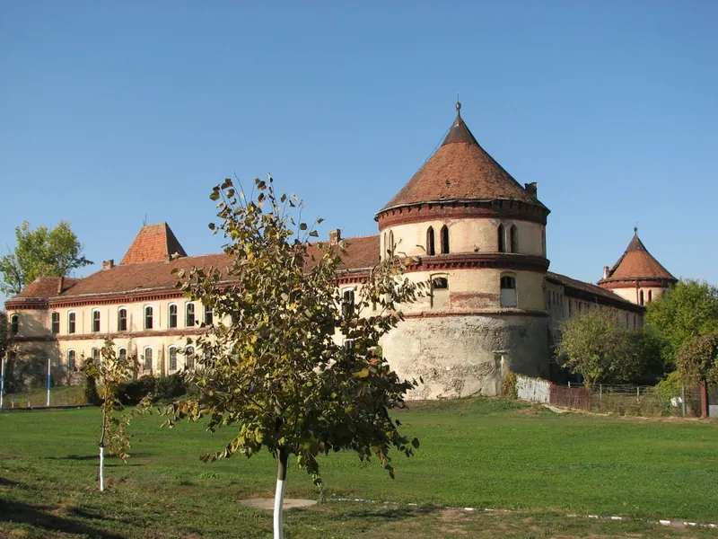 Cetatea Ineu — ridicare topografică, măsurători cu stația totală și GNSS — Map Design
